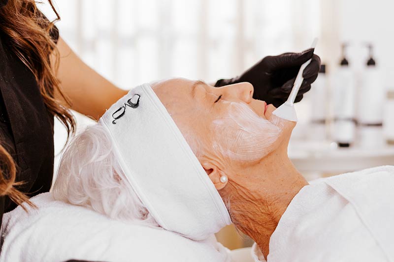 Chemical Peel Treatment for Anti-Aging and Wrinkle Reduction at Glow Dermspa in Lakewood Ranch FL
